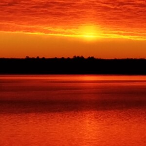 Red sunset Hess lake - image